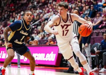 Νεοκλής Αβδάλας: Εντυπωσιακή εμφάνιση με 33 πόντους στη νίκη του Βιρτζίνια Τεκ