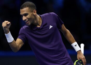 Ο Οζέρ-Αλιασίμ αντίπαλος του Αλκαράθ στον ημιτελικό στα ATP Finals