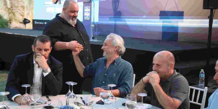 Γιάννης Αλαφούζος: Η αντίδραση του Καραπαπά