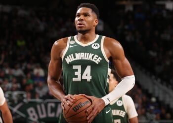 Αντετοκούνμπο: Η πρώτη εκτίμηση για τον τραυματισμό του Γιάννη