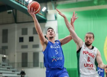 Πορτογαλία-Ελλάδα 68-76: Έκανε το 2/2 με μπροστάρη τον Λαρεντζάκη