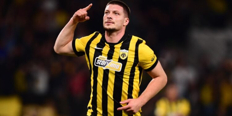 ΑΕΚ: Με αυτοπεποίθηση, αλλά με μετρημένες επιθετικές επιλογές στη Λεωφόρο