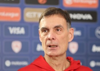 Μπαρτζώκας: «Θέμα συζήτησης στην ελληνική κοινωνία είναι ποιον γκαρντ θα πάρει ο Ολυμπιακός, είναι κουραστικό»