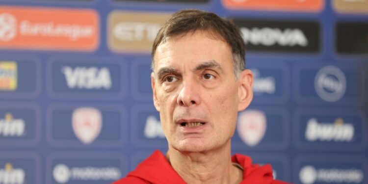 Μπαρτζώκας: «Θέμα συζήτησης στην ελληνική κοινωνία είναι ποιον γκαρντ θα πάρει ο Ολυμπιακός, είναι κουραστικό»