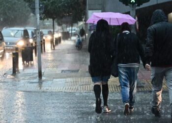 Έκτακτο δελτίο καιρού: Έρχονται έντονες καταιγίδες