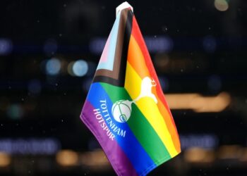 Τότεναμ: Μετακινεί σημαία με τα χρώματα των ΛΟΑΤΚΙ+ μετά από αίτημα ασφαλείας!