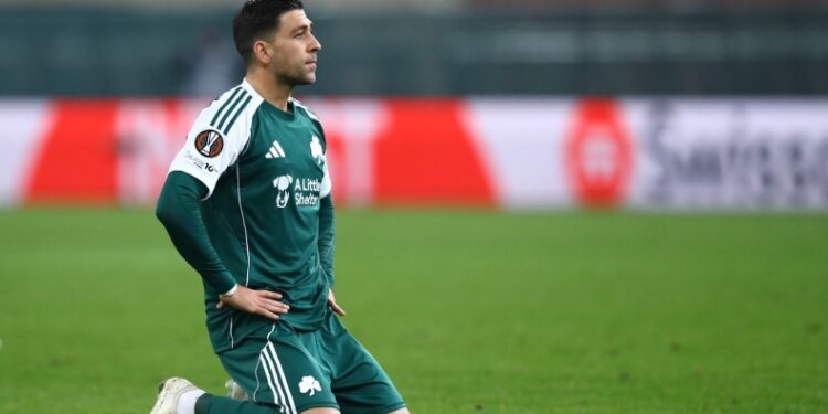 Μπακασέτας: «Η νίκη ήταν μονόδρομος, δεν εκμεταλλευτήκαμε την αποβολή»