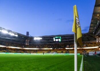 ΑΕΚ για Λανουά: «Περνάει αντιφατικά μηνύματα στους διαιτητές για παρόμοιες φάσεις, ανάλογα με το ποιες ομάδες αφορά»