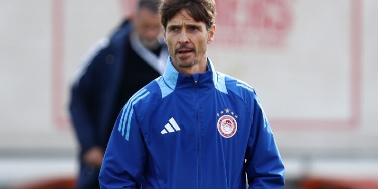 Ολυμπιακός: Ντεμπούτο του Αλβάρο Ρούμπιο υπό το βλέμμα του Μεντιλίμπαρ