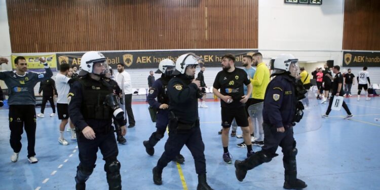 Επιβαρυντικό για την ΑΕΚ το φύλλο αγώνα του ντέρμπι με τον ΠΑΟΚ