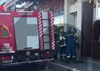 Φωτιά στο εστιατόριο του Άλεκ Πίτερς στο Μικρολίμανο