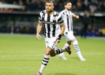 ΠΑΟΚ: Η Μινέιρο έκανε πρόταση 5,5 εκατ. ευρώ στην Κρουζ Αζούλ για τον Γιακουμάκη, σύμφωνα με τον Μέρλο