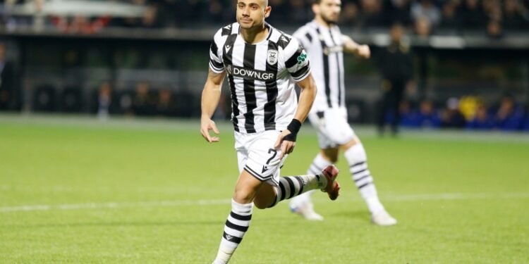 ΠΑΟΚ: Η Μινέιρο έκανε πρόταση 5,5 εκατ. ευρώ στην Κρουζ Αζούλ για τον Γιακουμάκη, σύμφωνα με τον Μέρλο