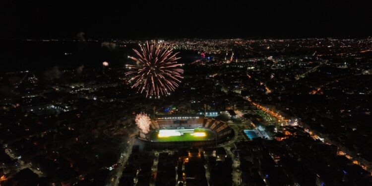 ΠΑΟΚ: Η νύχτα που η Τούμπα «έλαμψε» για τα 100 Χρόνια (vids)