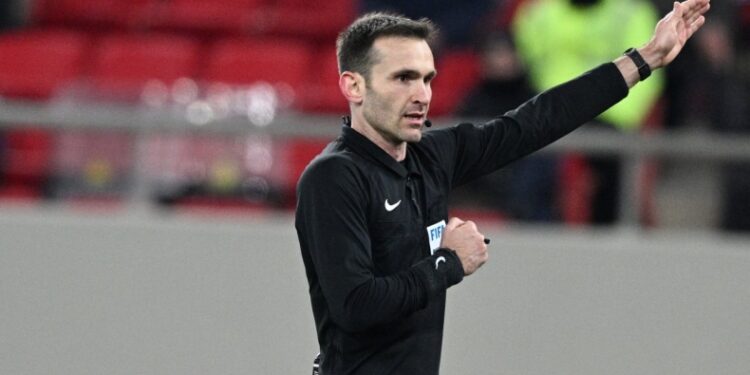 Eλληνα διαιτητή, αυτή είναι η ευκαιρία σου!