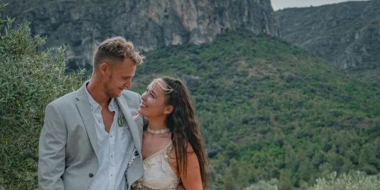 Απόφαση ζωής: Ζευγάρι μετακόμισε στην Ισπανία και σε 7 χρόνια τριπλασίασε το εισόδημά του