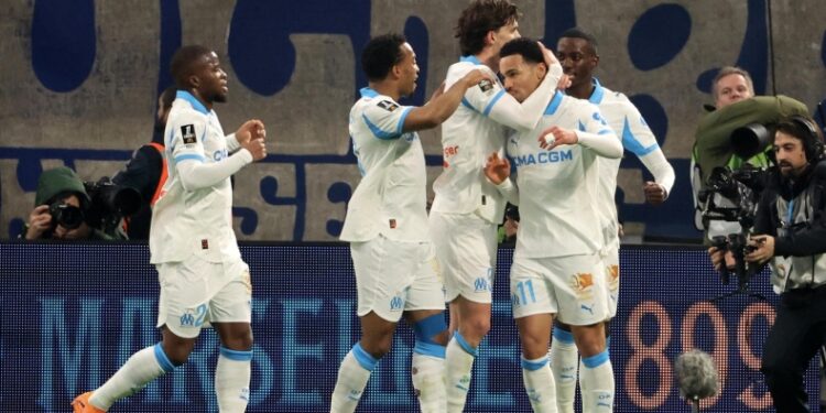 Μαρσέιγ -1: Δώρο από τους Μασσαλούς στην Παρί