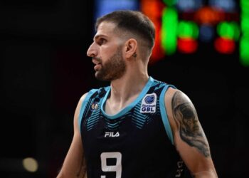 Πετρόπουλος: Κατέβασε το story για το πρόβλημα στα φρένα