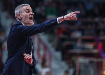 Αρμάνι -84: Η ομάδα του Καστρίτη έκανε… ριφιφί στο Μιλάνο!