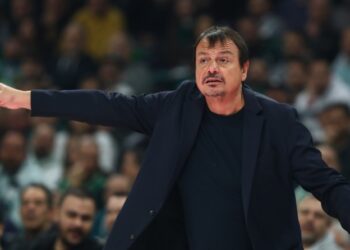 Άταμαν: «Συγχαρητήρια στον Σλούκα και τον Ερτέλ, έδειξαν ότι το μπάσκετ δεν έχει να κάνει με την ηλικία»