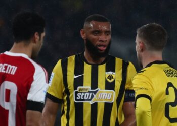 ΑΕΚ: Συμπλήρωσε κάρτες ο Μουκουντί