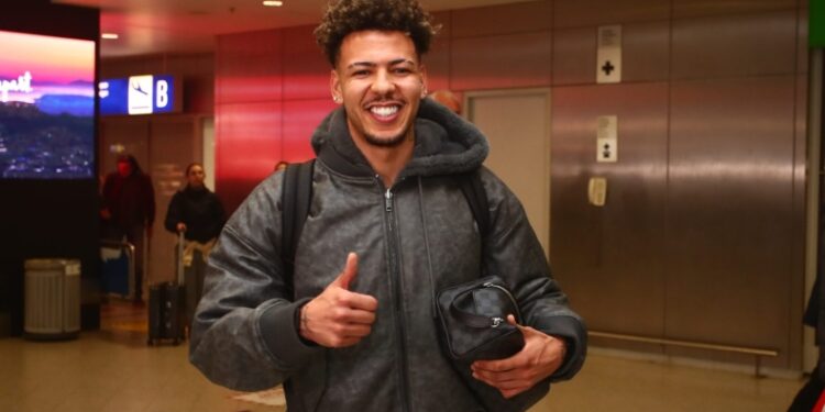 Ολυμπιακός, μεταγραφές: Έφτασε στην Αθήνα ο Κλέιτον