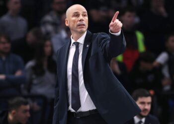 Πενιαρόγια για τη νίκη κόντρα στον Παναθηναϊκό: «Το καλύτερο παιχνίδι μας μετά από την άφιξή μου»