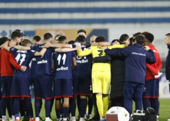 Σαραγόσα: «Γελάνε οι συνάδελφοι στο εξωτερικό με όσα συμβαίνουν»