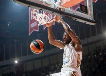 Ντουμπάι-Μπόσνα 100-82: Έκανε περίπατο με Καμπενγκέλε-Μούσα