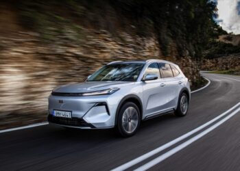 Geely: Η χώρα που παρέδωσε πάνω από 270.000 αυτοκίνητα σε έναν μήνα