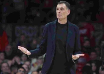 Μπαρτζώκας: «Κάναμε εκπληκτικό παιχνίδι για 35 λεπτά»