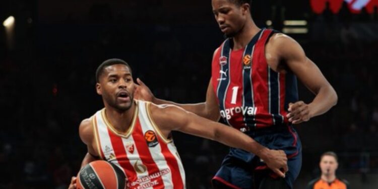 Μπασκόνια-Ερυθρός Αστέρας 100-108: Με εξαιρετικό Μονέκε πέρασε από τη Βιτόρια στην παράταση