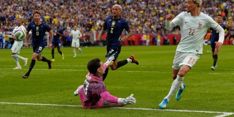 Βραζιλία -2: Πήρε τη φιλική ντερμπάρα με δέκα παίκτες