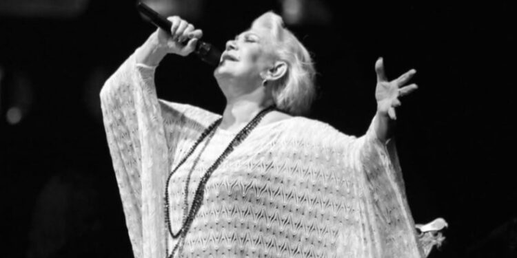 To συγκινητικό post των Ολυμπιακού και Μαρινάκη για την Μαρινέλλα: «Την αποχαιρετούμε με βαριά καρδιά»