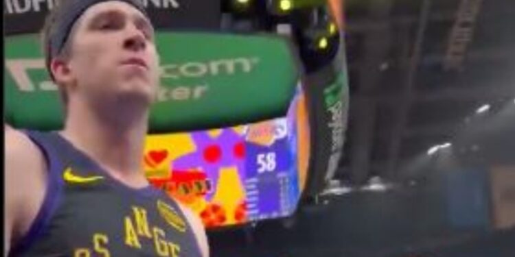 Ριβς σε οπαδό των Θάντερ: «Εσύ άντε γ@@@»