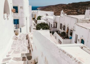 Η Σίφνος στη λίστα με τους κορυφαίους προορισμούς για το 2026