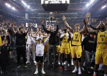 ΑΕΚ: Πάρτι κόσμου-ομαδας μετά την πρόκριση, τρέλα για Ευρωπαϊκό