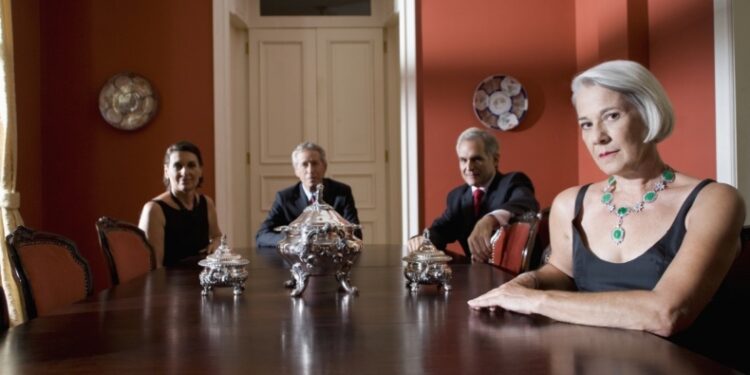 Family Constitution: Το μυστικό που οι πάμπλουτες οικογένειες δεν συζητούν ποτέ δημόσια