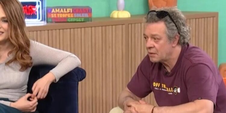 «Αυτή τη στιγμή, είμαστε τσακωμένοι»: Η άβολη σκηνή με τον Γιάννη Τσορτέκη και την Έλενα Μαυρίδου on air