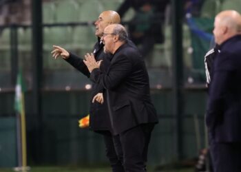 Μπενίτεθ: «Αν σας ρωτήσω για τον ιδανικό αριθμό μεταγραφών, τότε αυτός θα είναι περίπου δέκα με δώδεκα όπως είπατε»