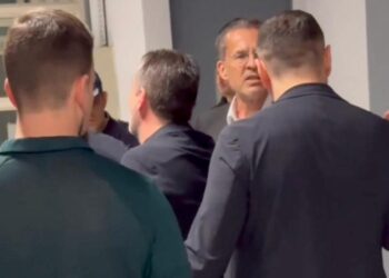 Σερέλης: Ένταση με βοηθό του Μαρτίνεθ μετά το τέλος