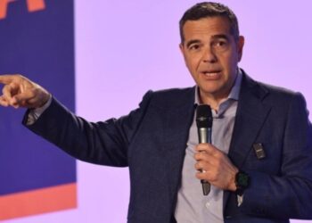 Τα αποκαλυπτήρια του κόμματος Τσίπρα: Τι θα πει το απόγευμα στο Θησείο