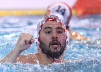 Κάκαρης: Ο Ολυμπιακός τον αποχαιρέτησε, φεύγει για Φερεντσβάρος